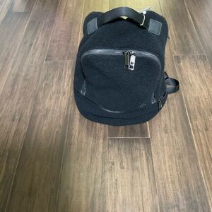 Lululemon City Adventurer Backpack Mini Black Sherpa Fleece 10L